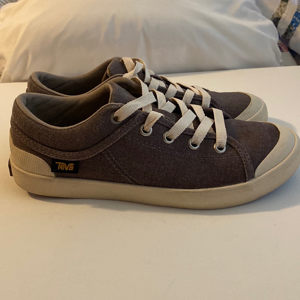 Teva Woman’s Size 6Freewheel Canvas Tennis Shoes• Casual Mystic Gray Lace Up